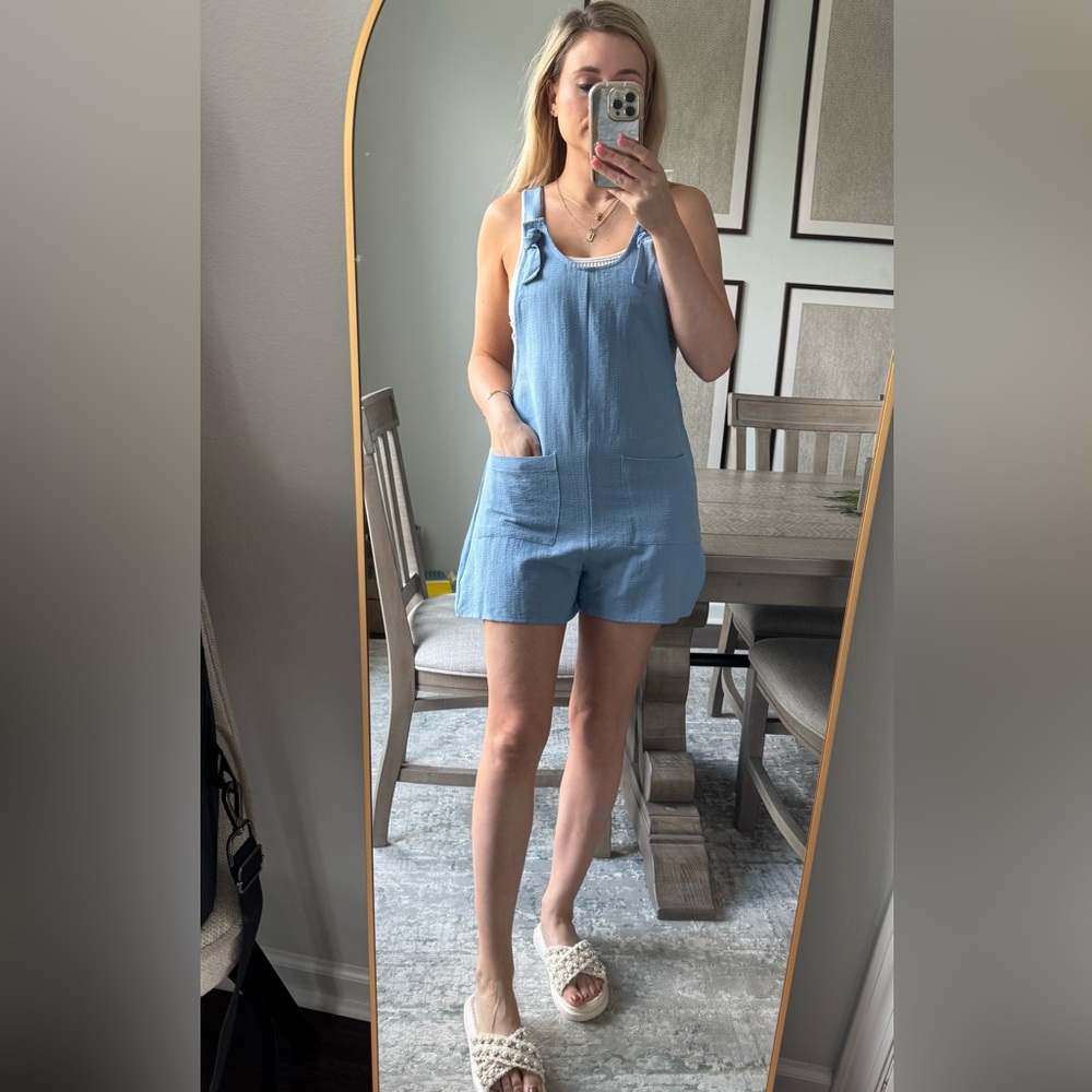 Light Blue Sleeveless Casual Over Alls Romper with Pockets - Picture 2 of 11